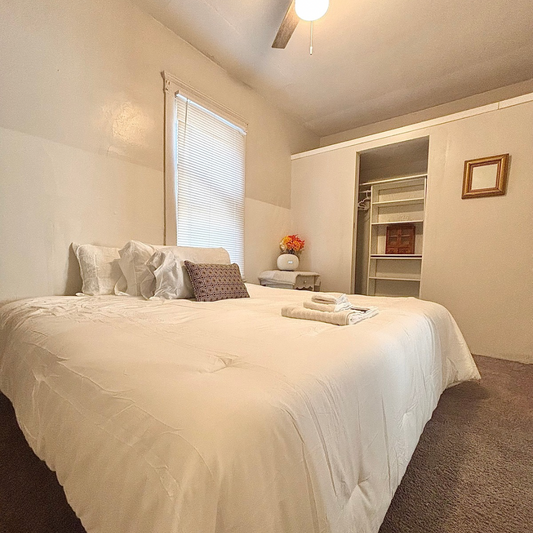 King Suite Near UH Hospital, Downtown & Lake Erie - Sovereign Living Real Estate & Vacation Rental Agency